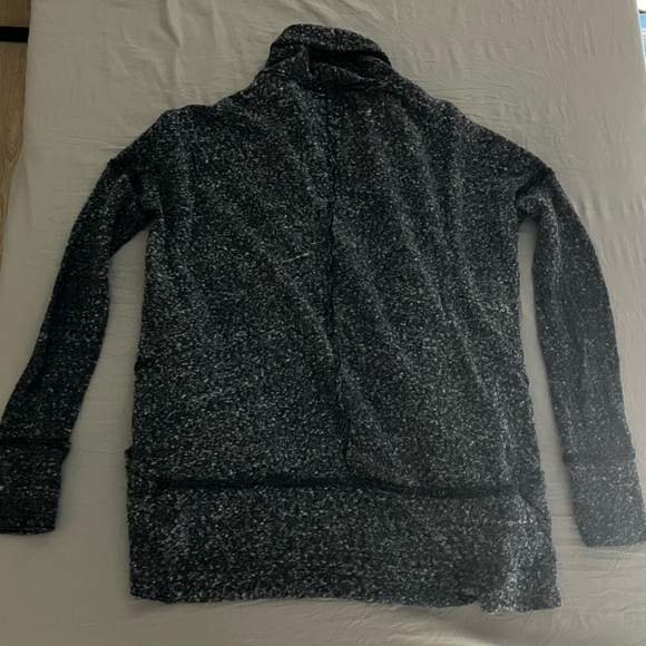 Roots Cardigan in Blue - Picture 3 of 3